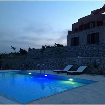 Rhodes Retreat - Persefoni's Loft Kalithies