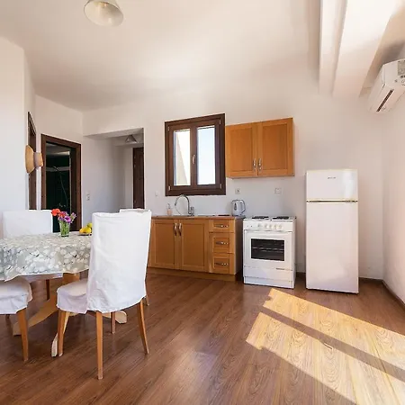 Apartamento Rhodes Retreat - Persefoni's Loft *