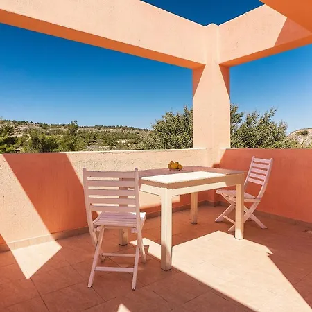 Rhodes Retreat - Persefoni's Loft Kalithies